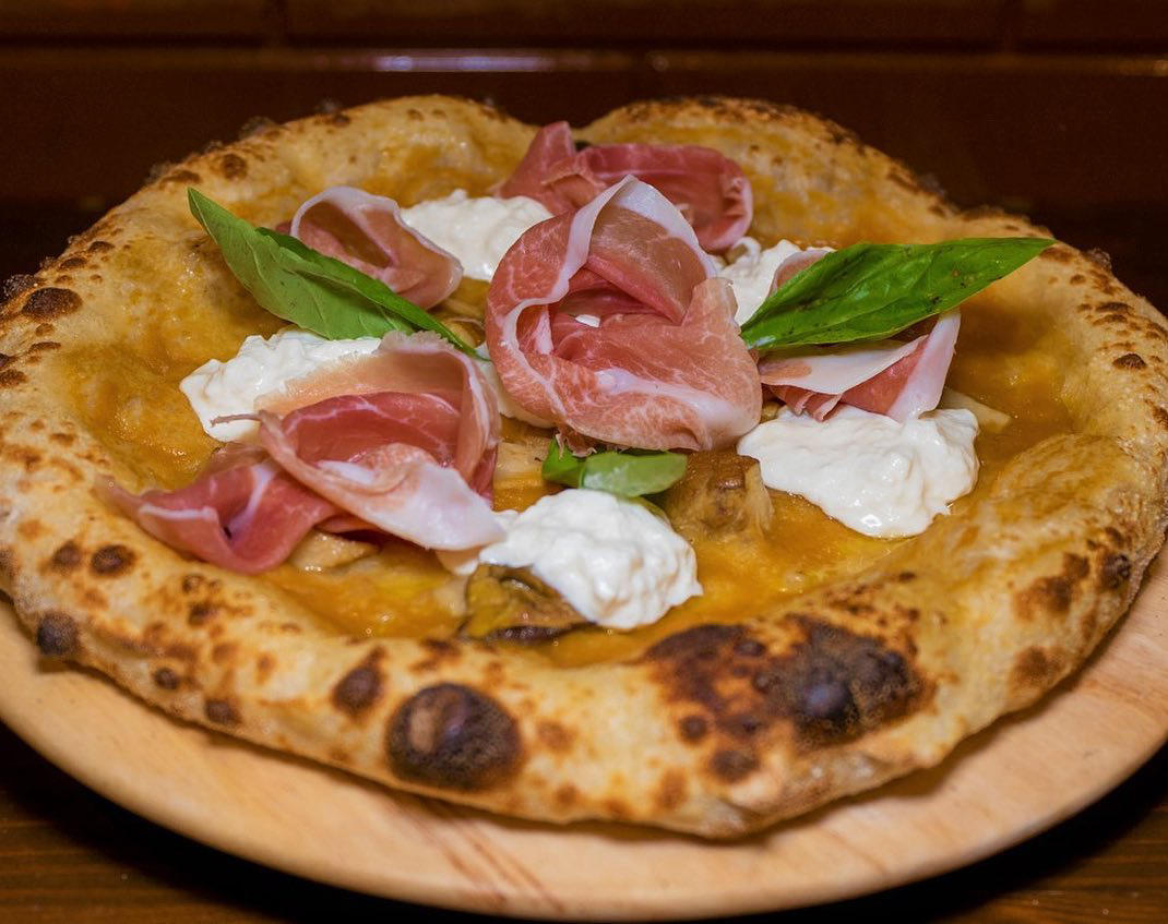 50 Top Pizza - 🇮🇹Qualità e gusto delle pizze de #labraciera sono sempre una garanzia